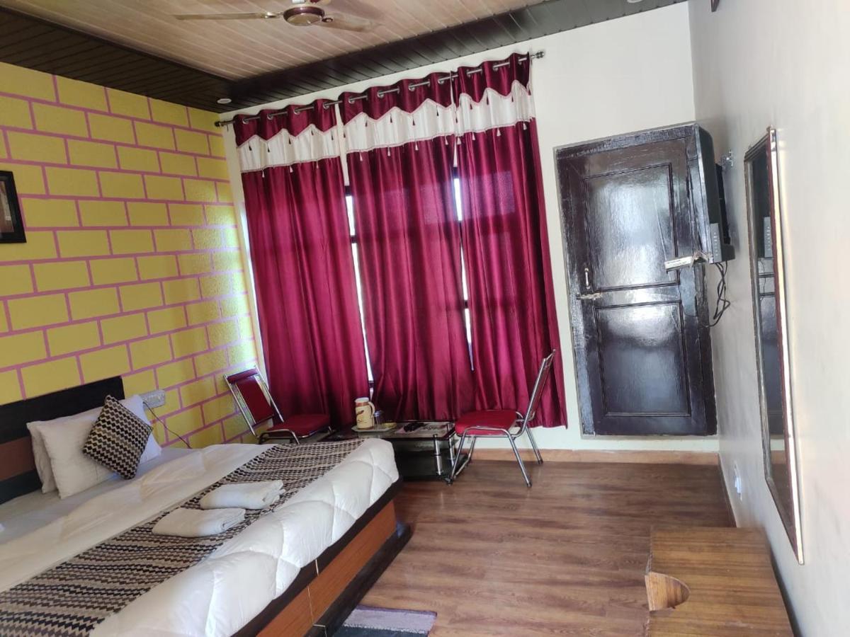 Hotel Deepraj, Kausani Ngoại thất bức ảnh