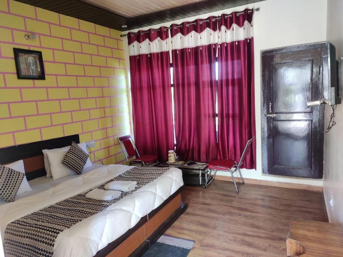 Hotel Deepraj, Kausani Ngoại thất bức ảnh