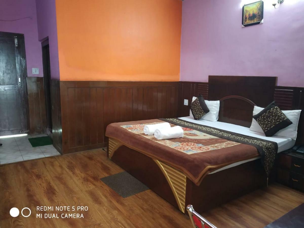 Hotel Deepraj, Kausani Ngoại thất bức ảnh